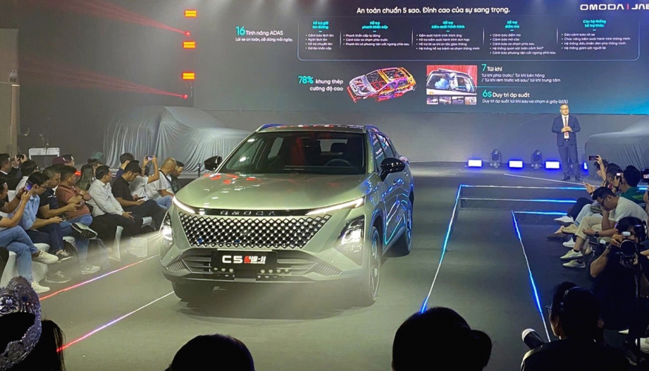 Omoda C5 SHS chính thức ra mắt tại Việt Nam, hai phiên bản, giá bán 660 và 740 triệu đồng